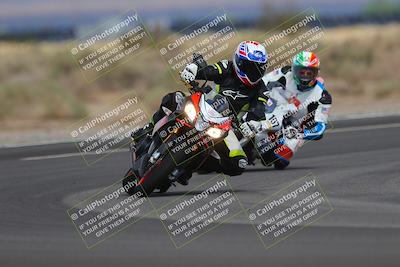 media/Sep-11-2022-SoCal Trackdays (Sun) [[81b7e951af]]/Turn 16 (945am)/